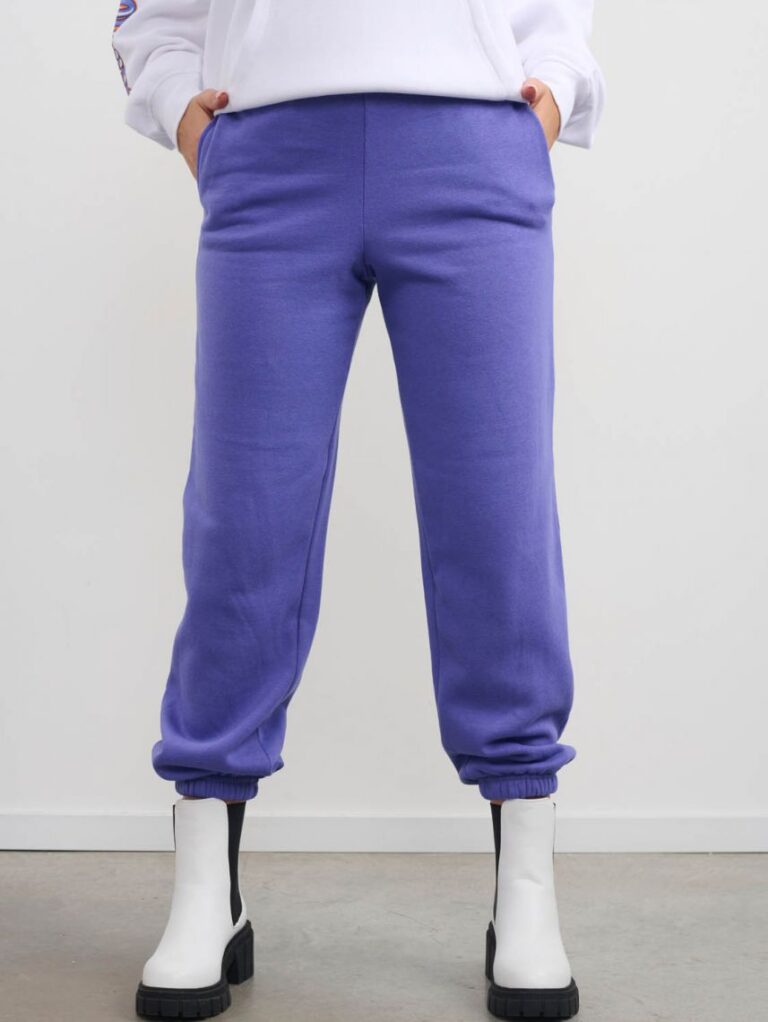 קולקציית מכנסיים לנשים חורף 2023